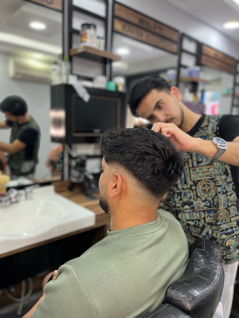 elithairsaloon